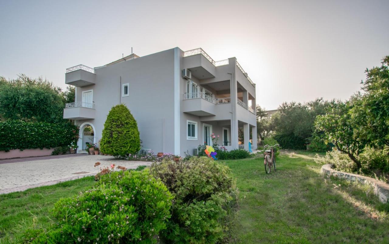 Villa Zoi Méson Yerakaríon Kültér fotó